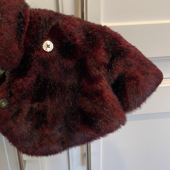 Baker by Ted Baker Faux Fur Shawl Infant Size 6-12 months - Picture 7 of 15